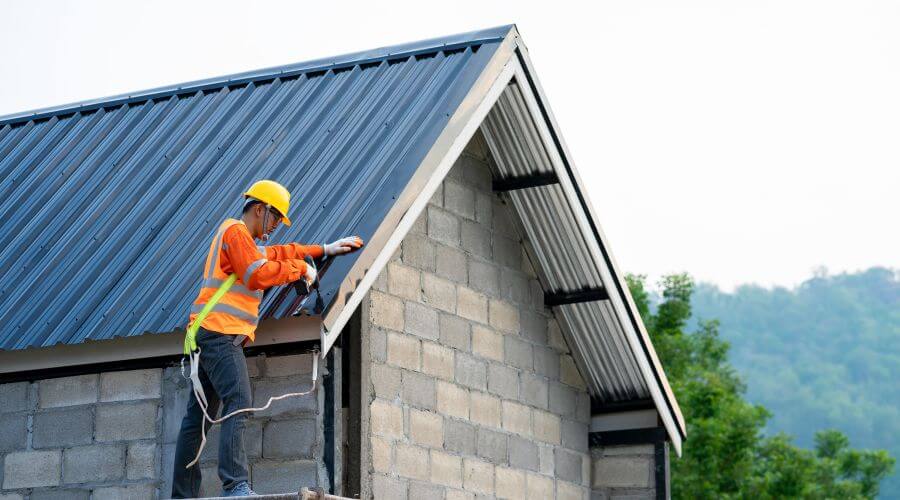 Professional residential roofers in Tamms, IL